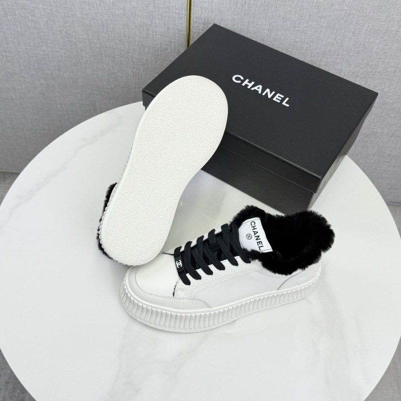 Ch**el sport shoes